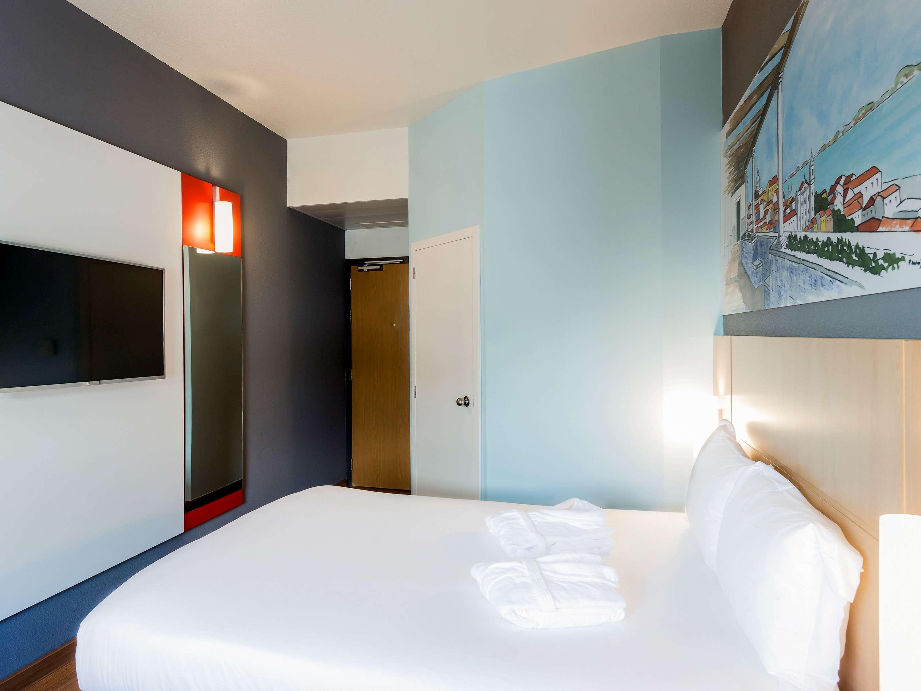 Hotel Ibis Lisboa Parque Das Nacoes Екстериор снимка