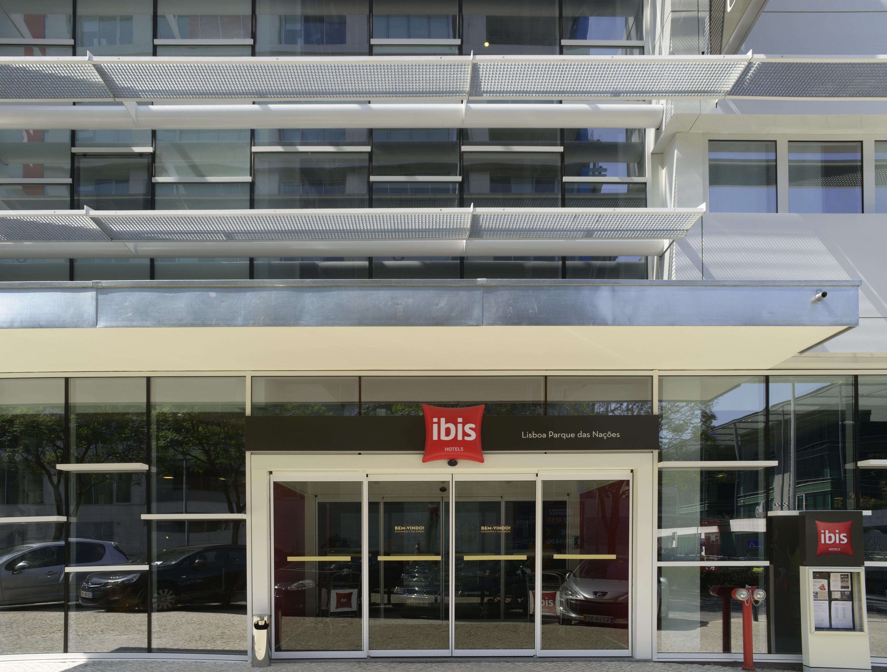 Hotel Ibis Lisboa Parque Das Nacoes Екстериор снимка