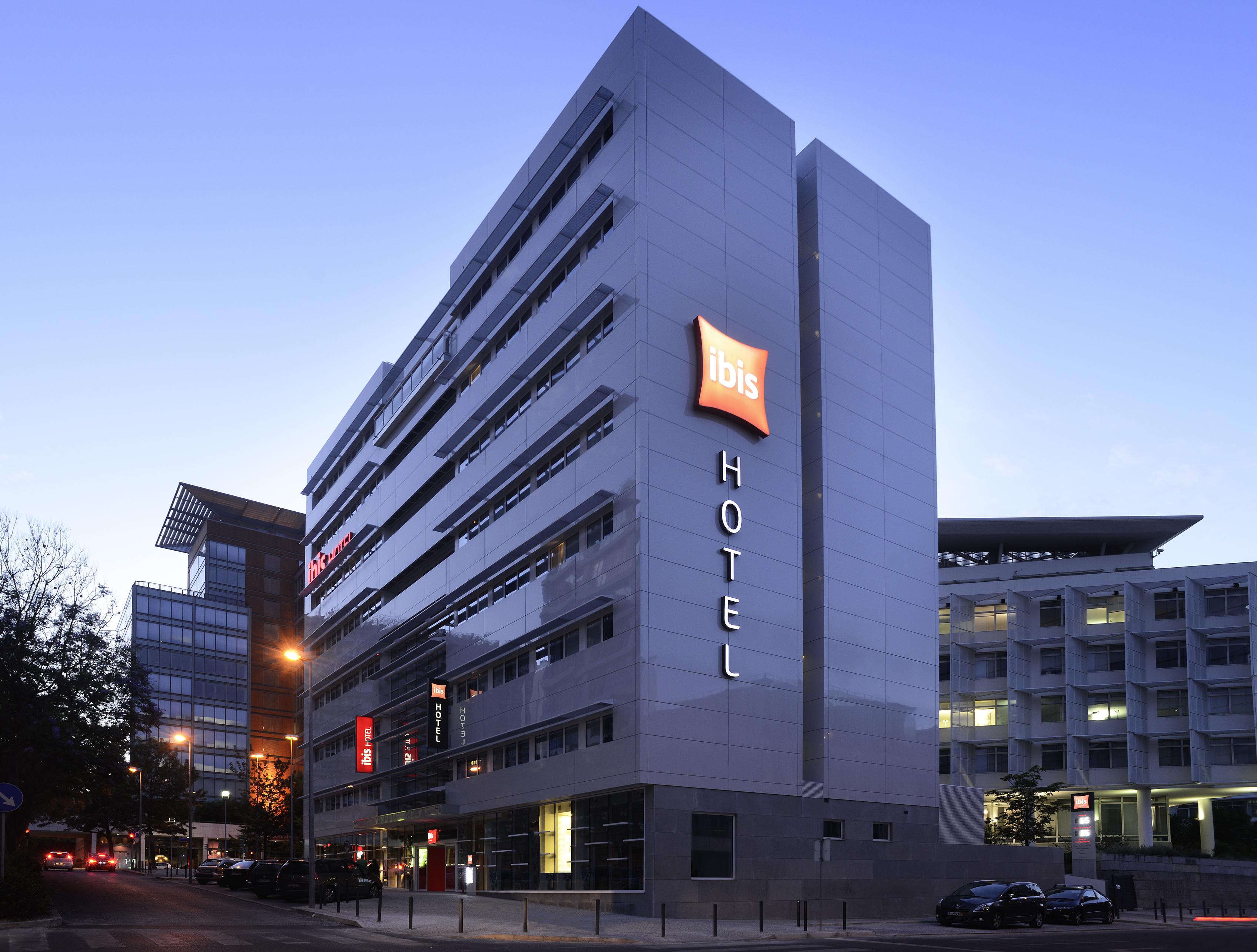 Hotel Ibis Lisboa Parque Das Nacoes Екстериор снимка