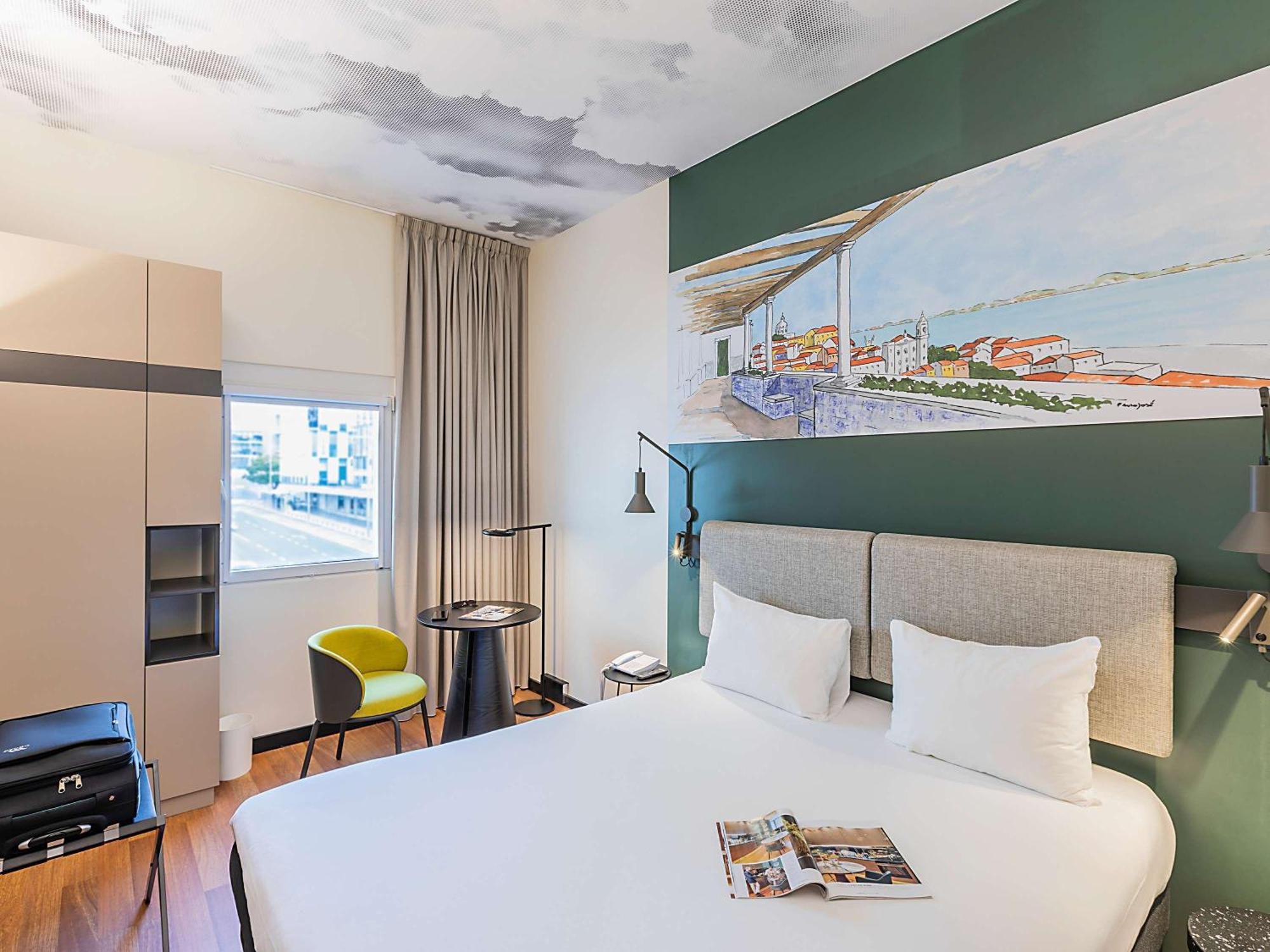 Hotel Ibis Lisboa Parque Das Nacoes Екстериор снимка