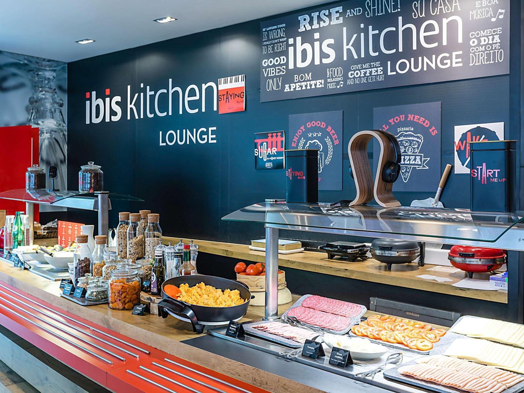 Hotel Ibis Lisboa Parque Das Nacoes Екстериор снимка
